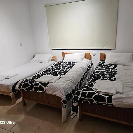 Apartment 2 Bedroom 4 Bed *