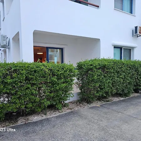 2 Bedroom 4 Bed