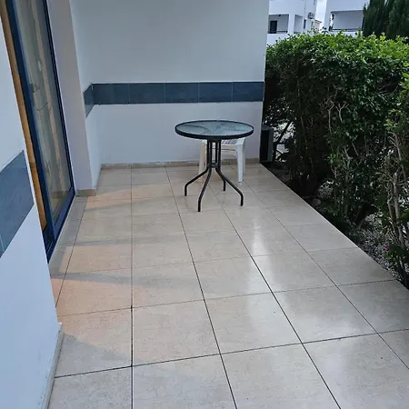Apartment 2 Bedroom 4 Bed *