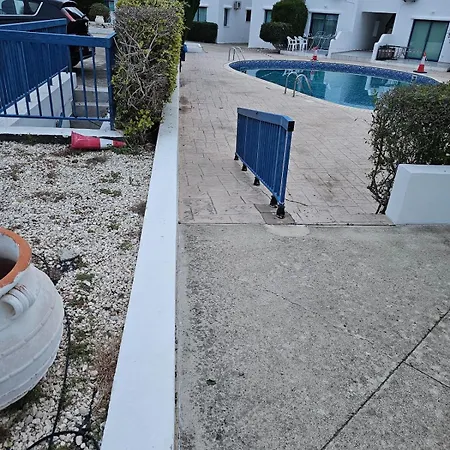 2 Bedroom 4 Bed * Aglantzia